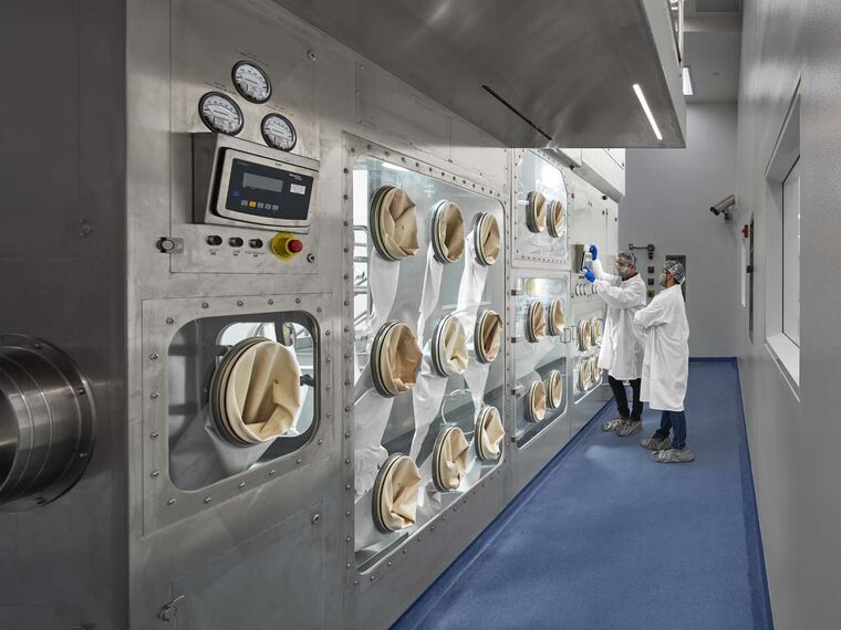 CDMO Potent Compound Milling Isolator